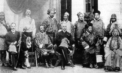 ugyen wangchuck thutob namgyal ugyen dorji in calcutta 1907 f94f87 small | BRR Travel